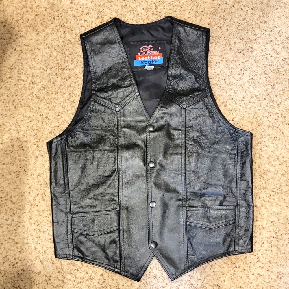 Bikers Black Leather Bikers Vest & Chaps - Picture 7 of 10